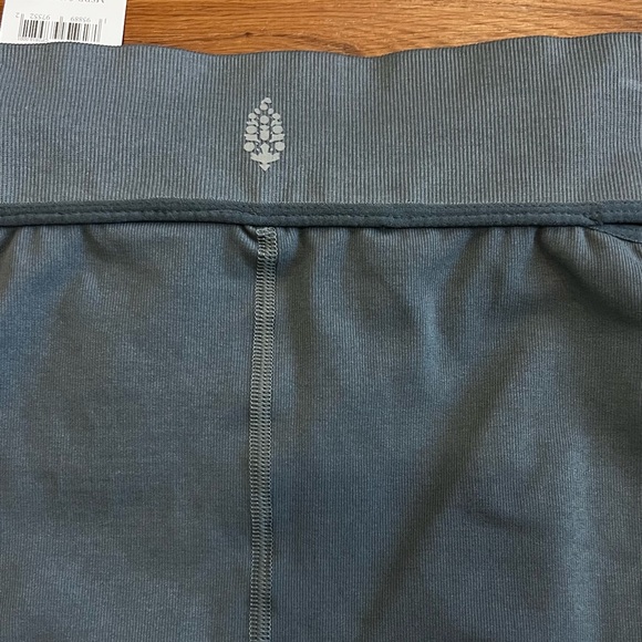 NWT FP Movement Witness The Fitness Bike Shorts Sz XS - Picture 12 of 12